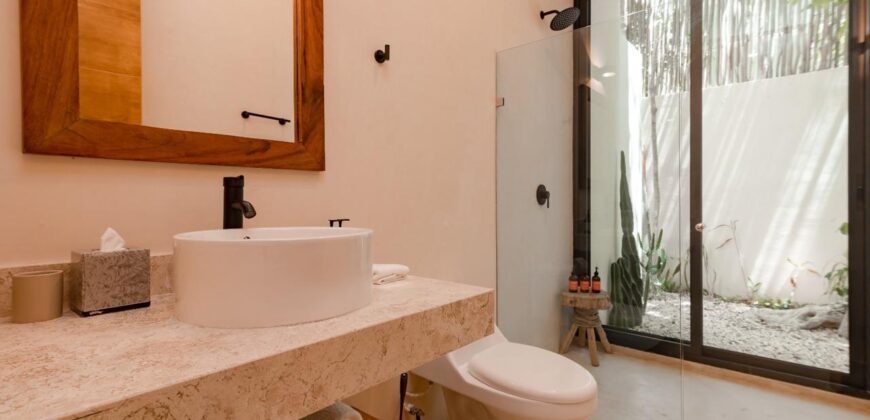 Garden house condo with private yard and plunge pool