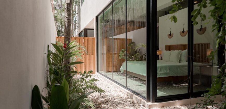 Garden house condo with private yard and plunge pool