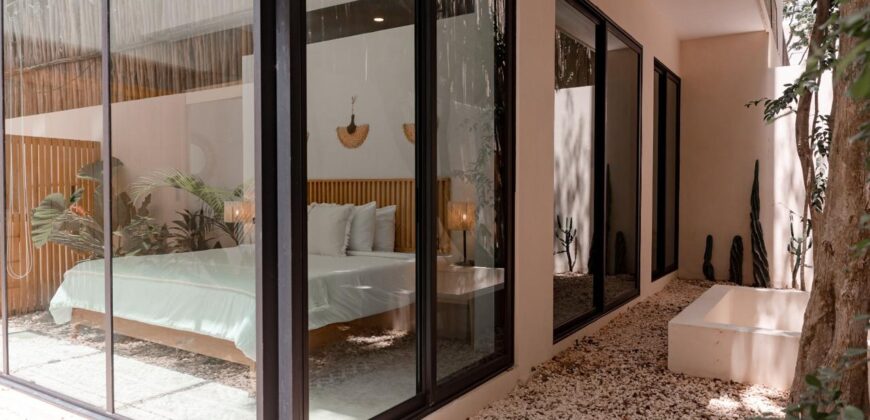 Garden house condo with private yard and plunge pool