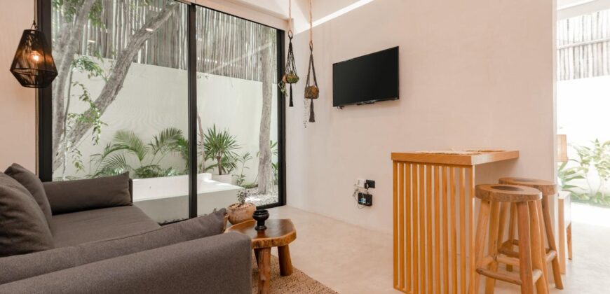 Garden house condo with private yard and plunge pool