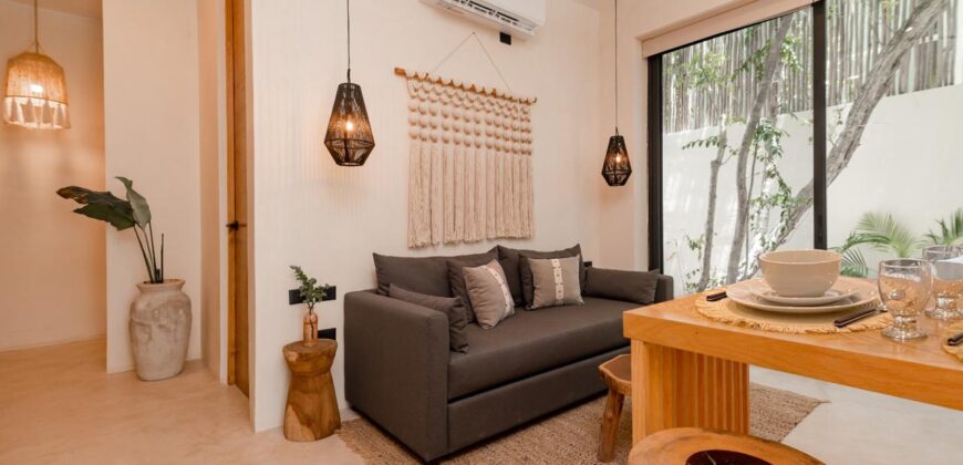 Garden house condo with private yard and plunge pool