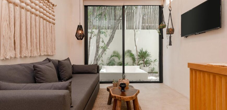 Garden house condo with private yard and plunge pool